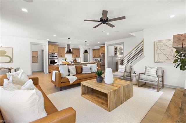 MM Macon, Chesapeake, VA 23322
