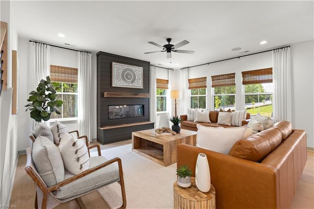 MM Macon, Chesapeake, VA 23322