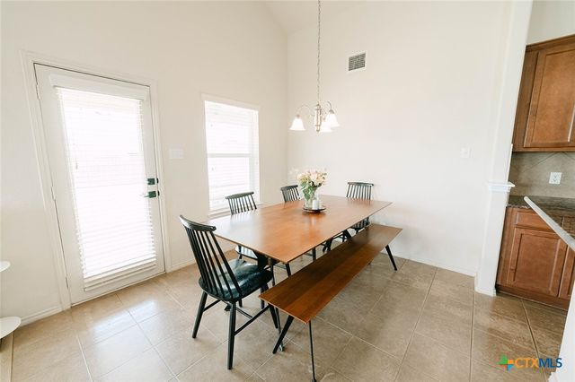 236 Bauxite Drive, Jarrell, TX 76537