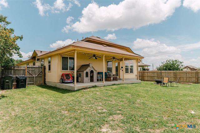 236 Bauxite Drive, Jarrell, TX 76537