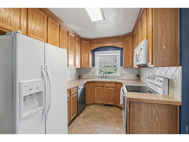 1610 Fairacre Rd, Greeley, CO 80631