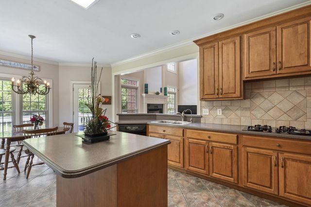 9713 Windrose Circle, Chattanooga, TN 37421