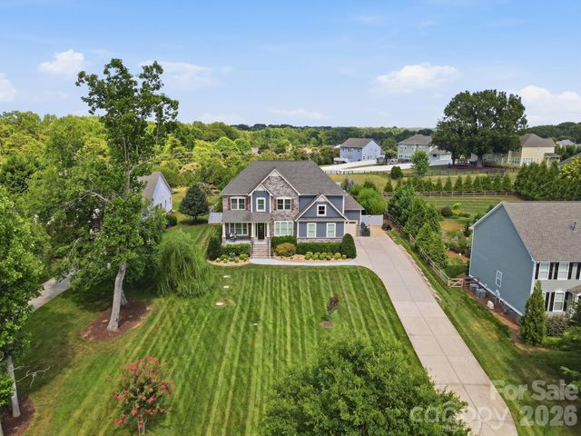 142 Farm Knoll Way, Mooresville, NC 28117
