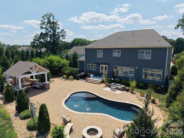 142 Farm Knoll Way, Mooresville, NC 28117