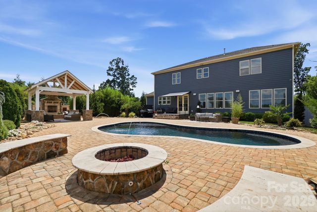 142 Farm Knoll Way, Mooresville, NC 28117