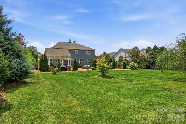 142 Farm Knoll Way, Mooresville, NC 28117