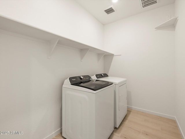 15888 W COTTONTAIL Lane, Surprise, AZ 85387