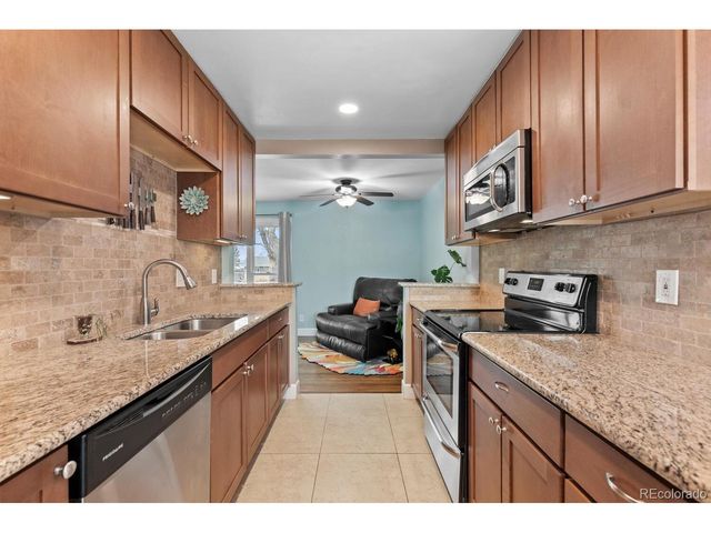 236 Lima St, Aurora, CO 80010