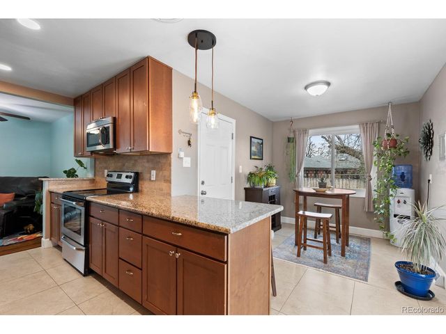 236 Lima St, Aurora, CO 80010