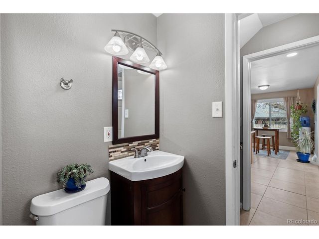 236 Lima St, Aurora, CO 80010