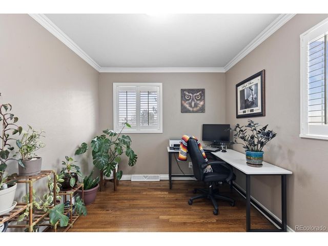 236 Lima St, Aurora, CO 80010