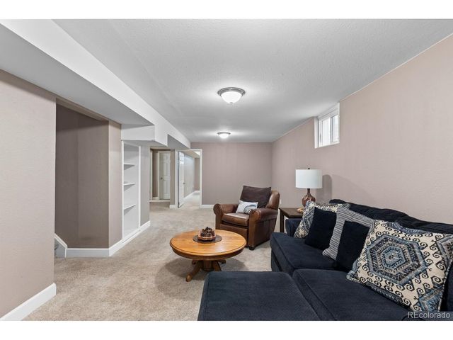 236 Lima St, Aurora, CO 80010