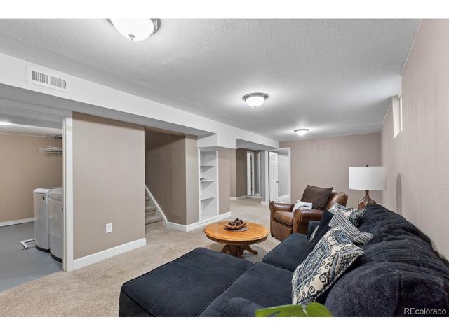 236 Lima St, Aurora, CO 80010