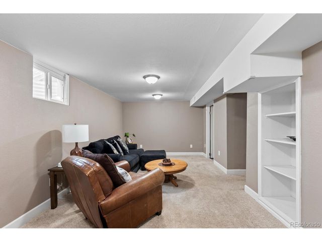 236 Lima St, Aurora, CO 80010