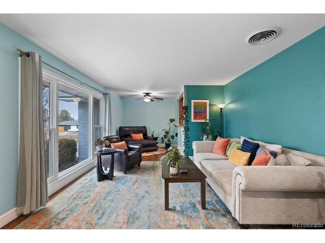 236 Lima St, Aurora, CO 80010