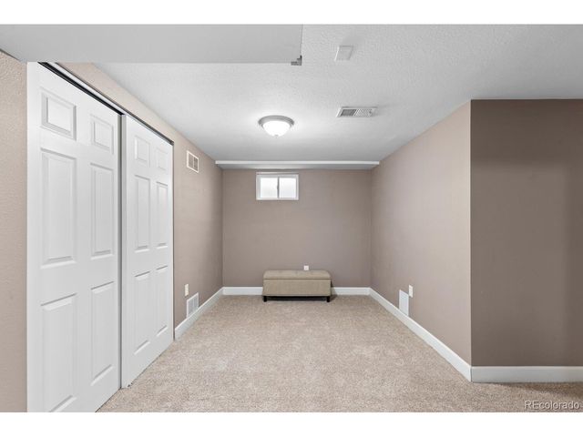 236 Lima St, Aurora, CO 80010