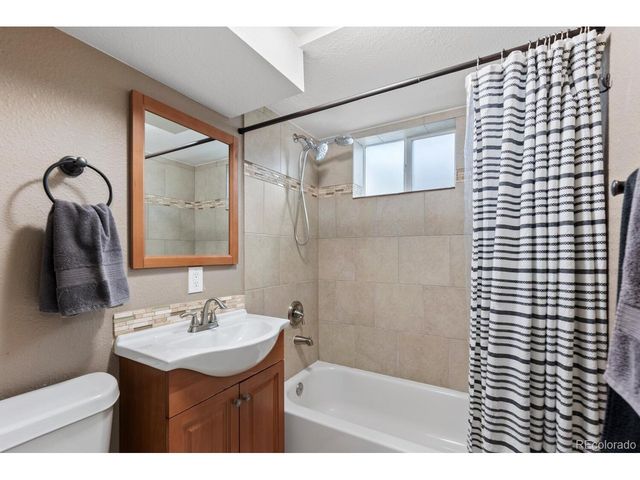 236 Lima St, Aurora, CO 80010