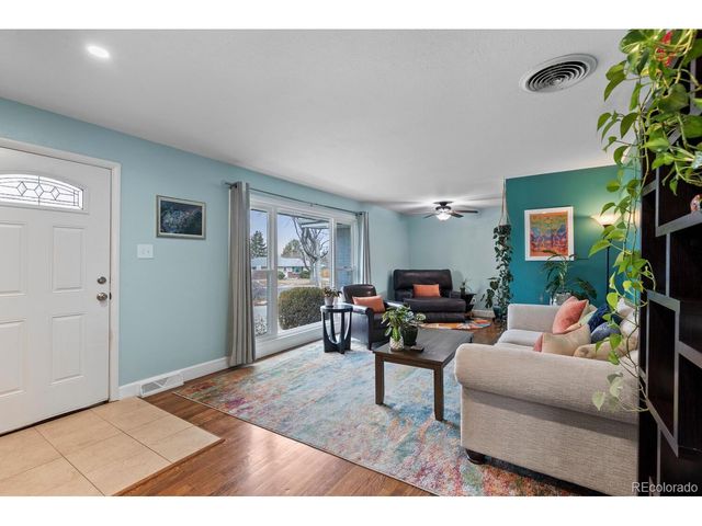 236 Lima St, Aurora, CO 80010