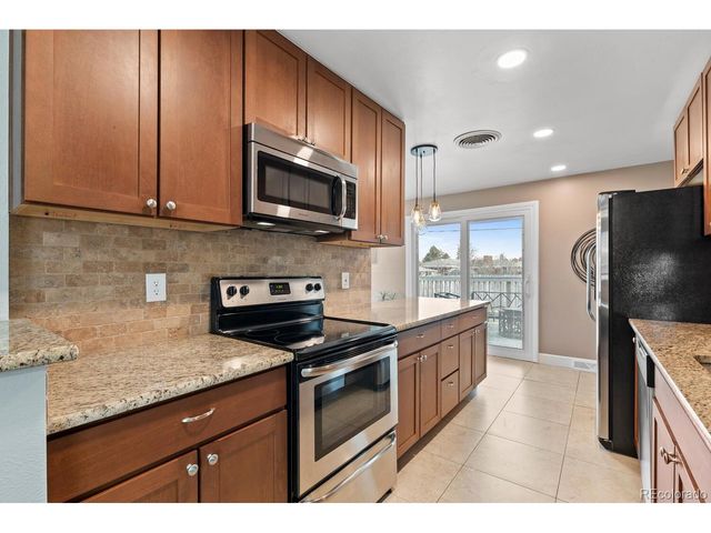 236 Lima St, Aurora, CO 80010