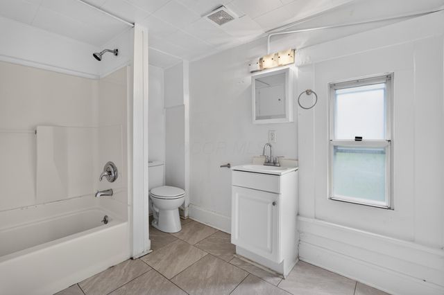 2614 Berrell Avenue, Columbus, OH 43211