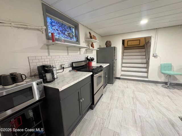 2910 Riverview Drive B, Melbourne, FL 32901