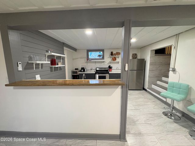 2910 Riverview Drive B, Melbourne, FL 32901