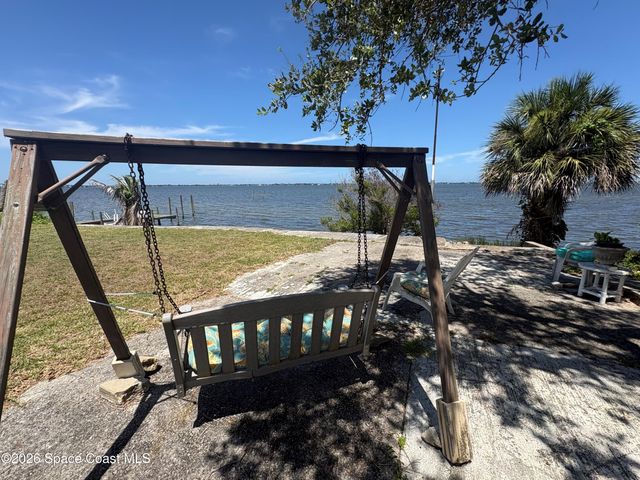 2910 Riverview Drive B, Melbourne, FL 32901