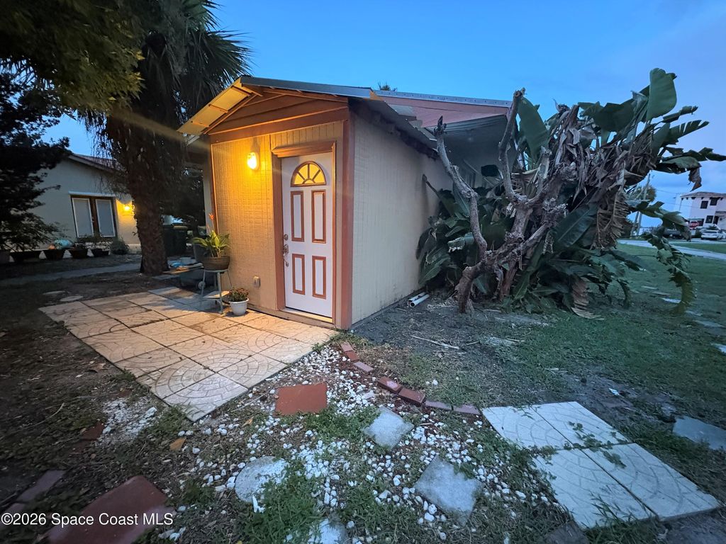 2910 Riverview Drive B, Melbourne, FL 32901