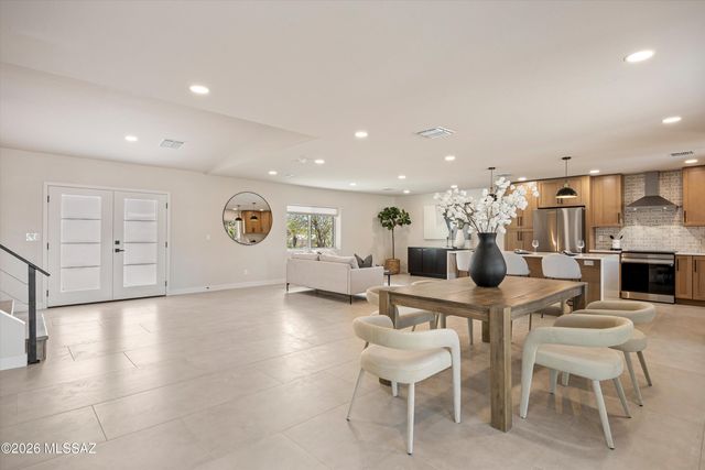 3625 E Calle Alarcon, Tucson, AZ 85716