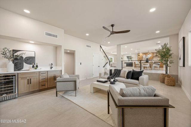 3625 E Calle Alarcon, Tucson, AZ 85716