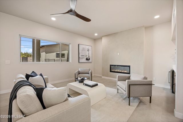 3625 E Calle Alarcon, Tucson, AZ 85716