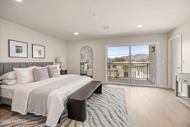 3625 E Calle Alarcon, Tucson, AZ 85716