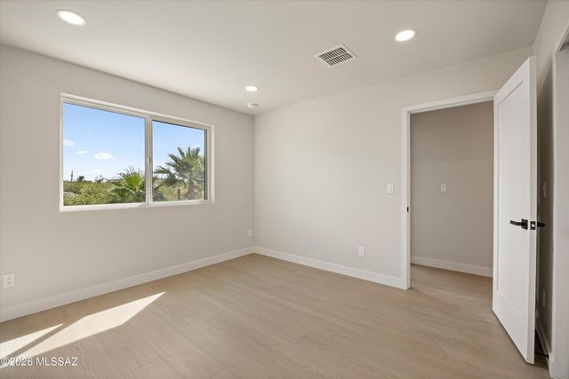 3625 E Calle Alarcon, Tucson, AZ 85716