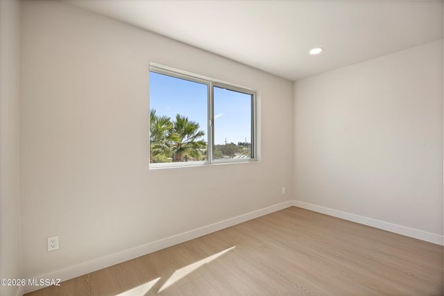 3625 E Calle Alarcon, Tucson, AZ 85716