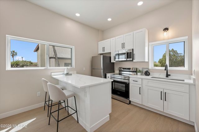 3625 E Calle Alarcon, Tucson, AZ 85716