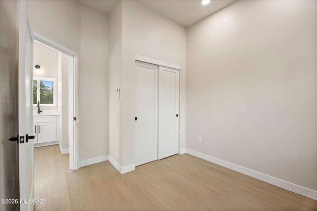 3625 E Calle Alarcon, Tucson, AZ 85716