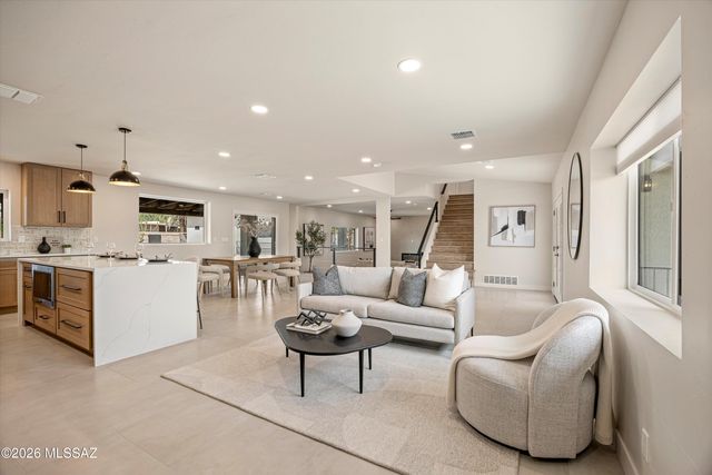 3625 E Calle Alarcon, Tucson, AZ 85716