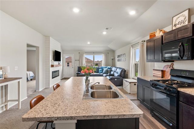 9509 NW 118 Street, Yukon, OK 73099