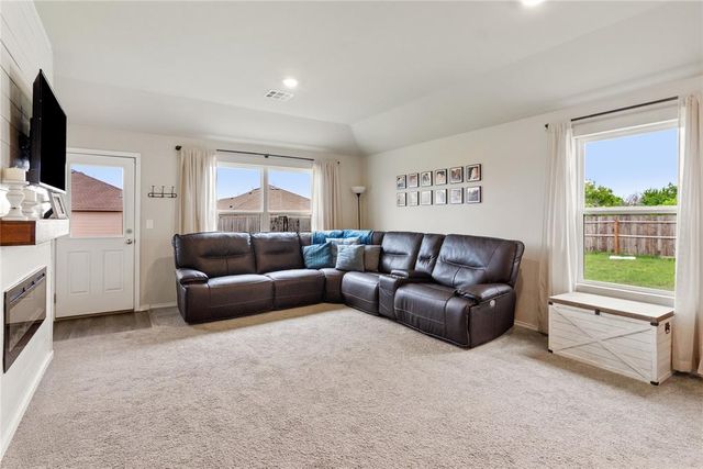 9509 NW 118 Street, Yukon, OK 73099