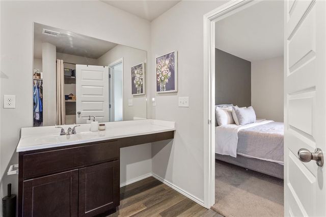 9509 NW 118 Street, Yukon, OK 73099