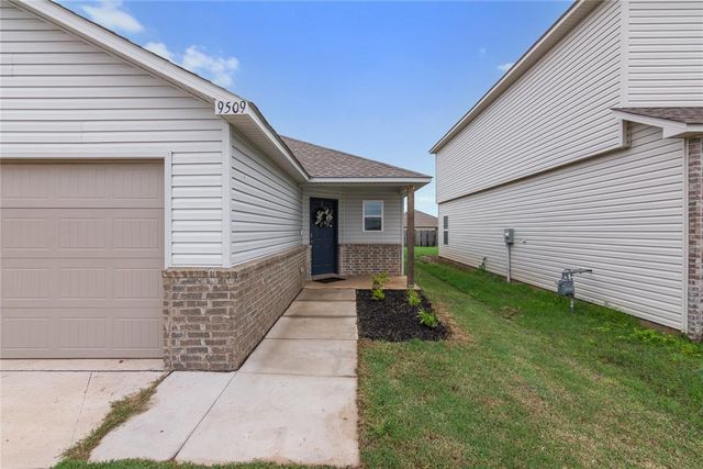 9509 NW 118 Street, Yukon, OK 73099