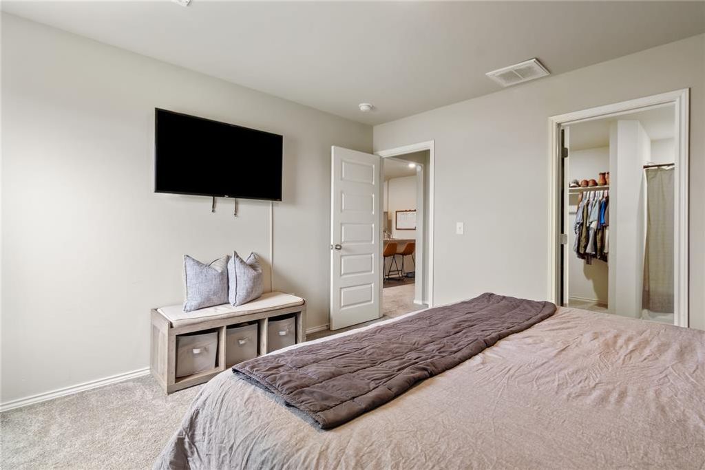 Image 19 of property listing at 9509 NW 118 Street, Yukon, OK 73099