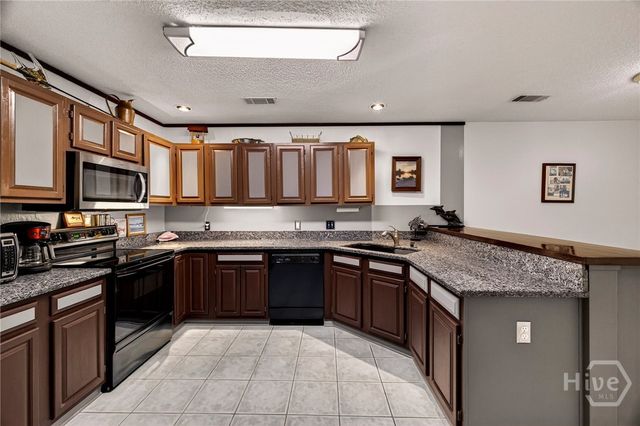 64 Shipwatch Road, Savannah, GA 31410