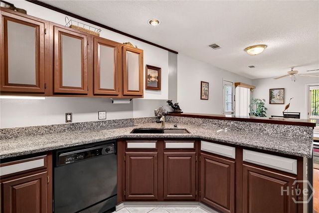 64 Shipwatch Road, Savannah, GA 31410