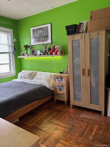 3537 28th Street, Astoria, NY 11106