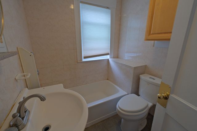 12 Parmenter Pl 2, Quincy, MA 02169