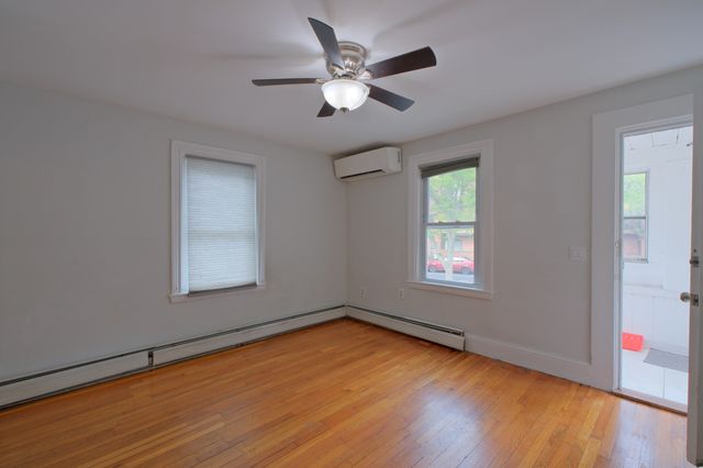 12 Parmenter Pl 2, Quincy, MA 02169