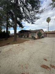 7420 Hesperia, Reseda, CA 91335