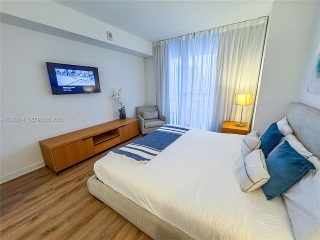 2602 E Hallandale Beach Blvd R805, Hallandale Beach, FL 33009