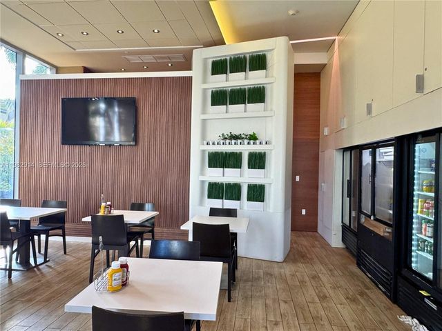 2602 E Hallandale Beach Blvd R805, Hallandale Beach, FL 33009